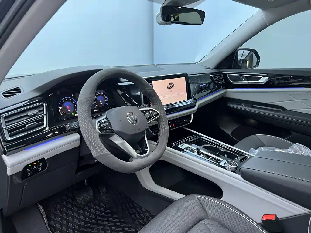 Touron 2024 380TSI four-wheel drive luxury version купить на сайте DeffCars