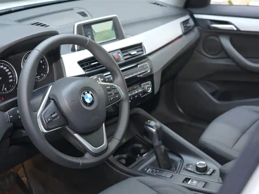 BMW X1 2019 sDrive18Li Fashion Model купить на сайте DeffCars