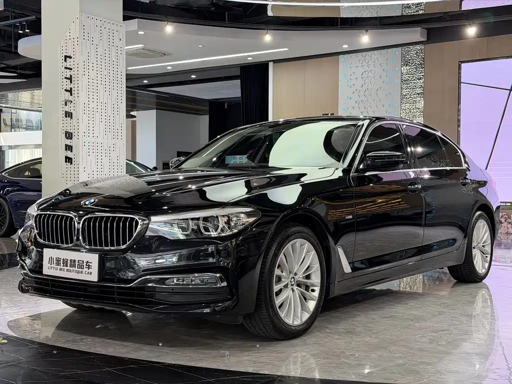 BMW 5 Series 2018 facelift 530Li leading model luxury package купить на сайте DeffCars