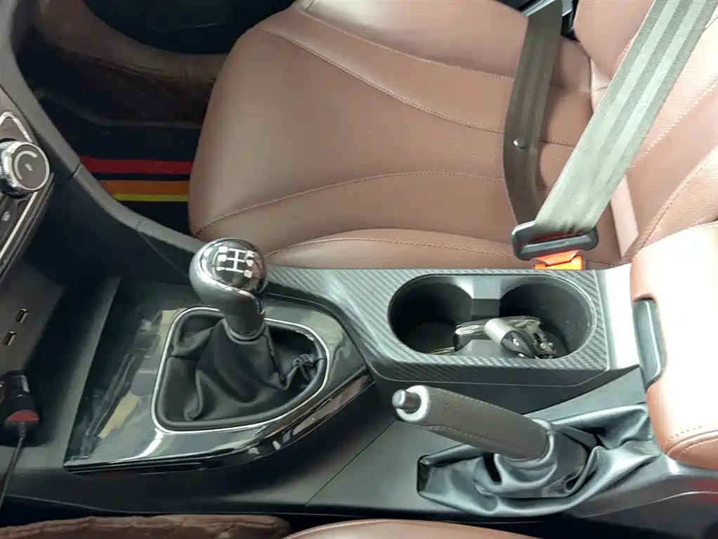 Southeast A5 Wing Dance 2019 1.5L Manual Premium Edition National V купить на сайте DeffCars