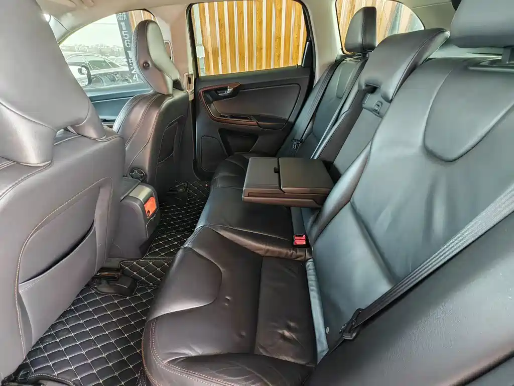 Volvo XC60 imported 2014 T6 Zhiyi Edition купить на сайте DeffCars