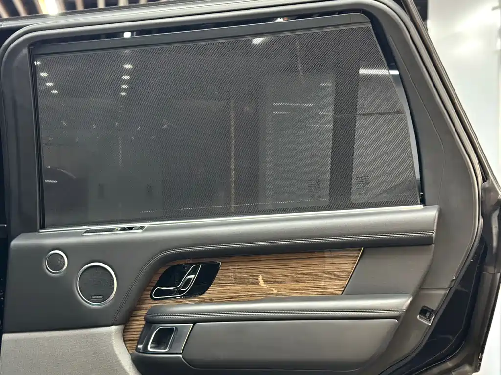 Range Rover 2018 3.0 SC V6 Vogue Extended Edition купить на сайте DeffCars