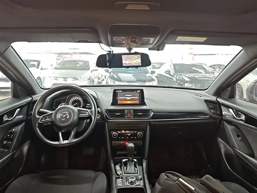 Mazda CX-4 2020 2.0L automatic two-wheel drive Blue Sky Explorer Edition купить на сайте DeffCars
