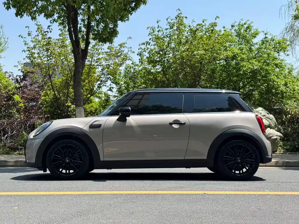 Mini 2022 1.5T COOPER Artist купить на сайте DeffCars