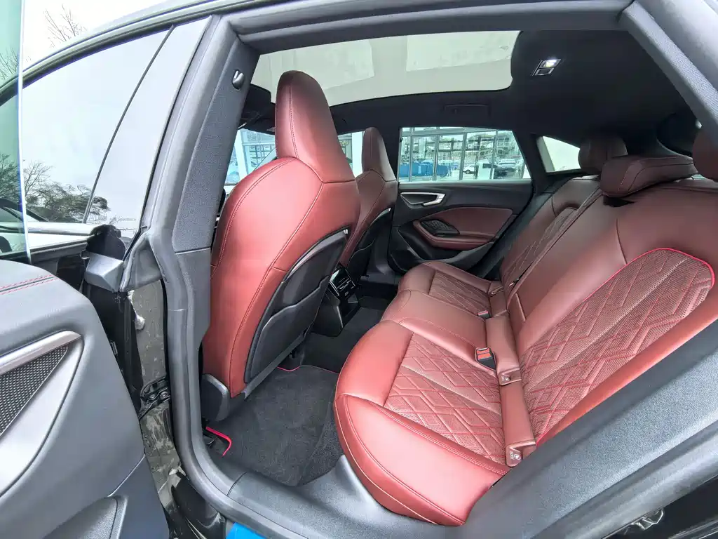 Audi A5L 2026 2.0T sports version quattro купить на сайте DeffCars