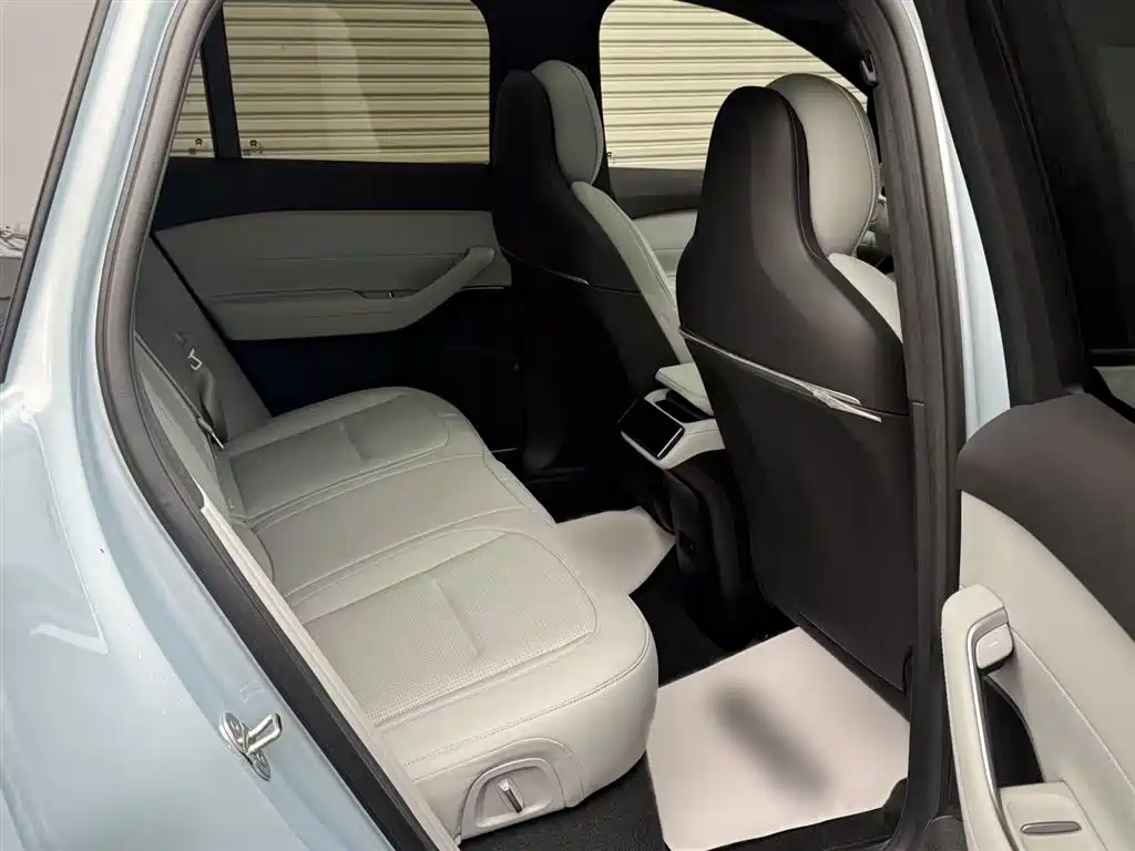NIO ES6 2024 model 75kWh купить на сайте DeffCars