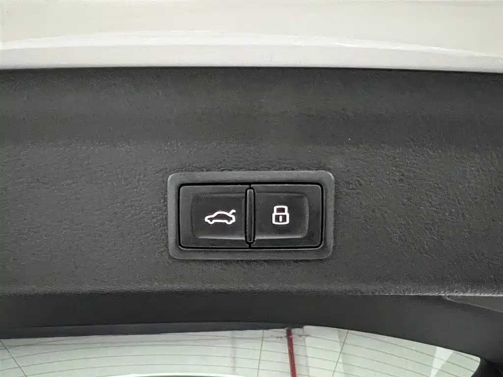 Audi Q3 2022 35 TFSI Fashionable and Dynamic купить на сайте DeffCars