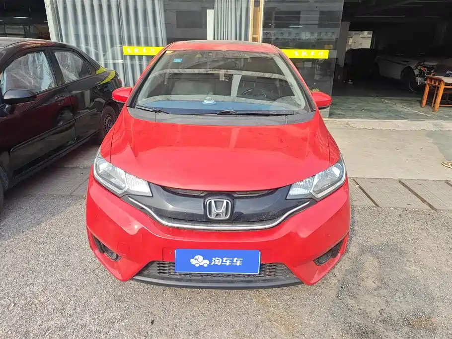 Fit 2014 1.5L EXLI CVT leading model купить на сайте DeffCars