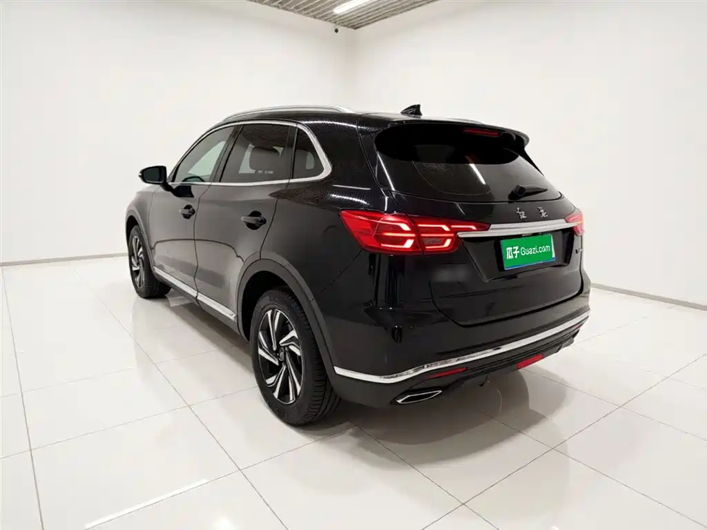 Hongqi HS5 2022 facelift 2.0T Zhilian Flagship Edition купить на сайте DeffCars