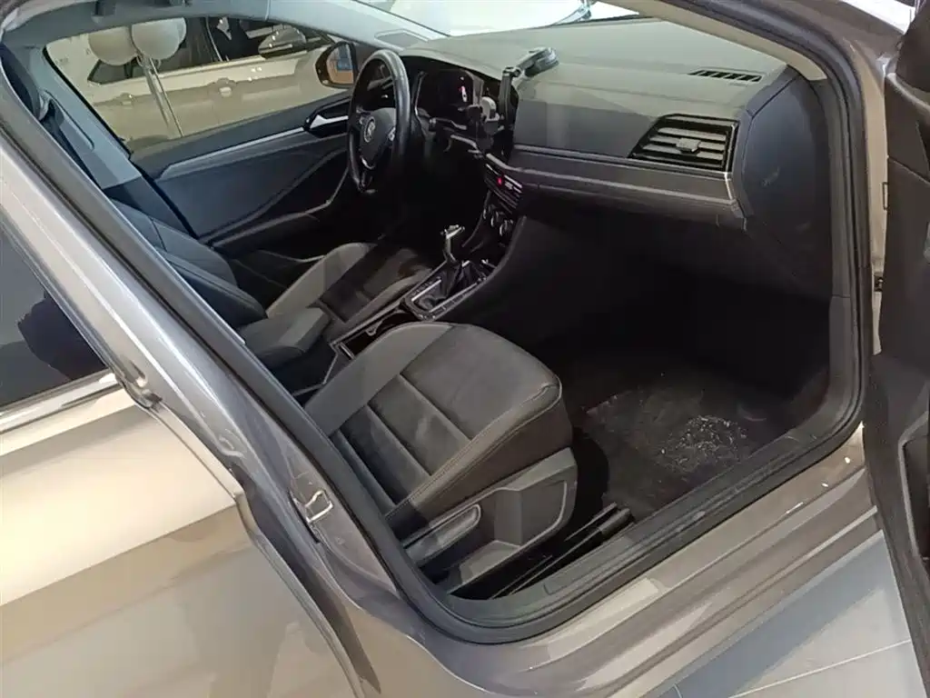 Sagitar 2022 280TSI DSG Flyover Edition купить на сайте DeffCars