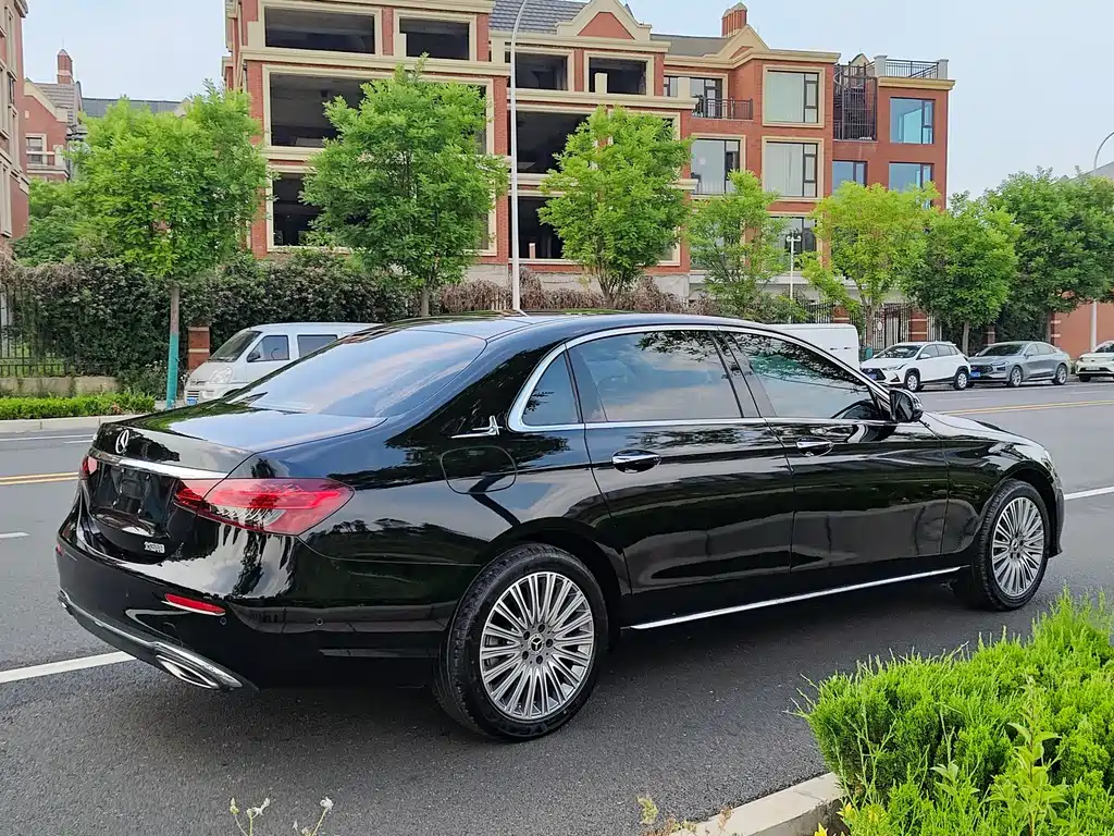 Mercedes-Benz E-Class 2022 E 300 L Luxury Model купить на сайте DeffCars