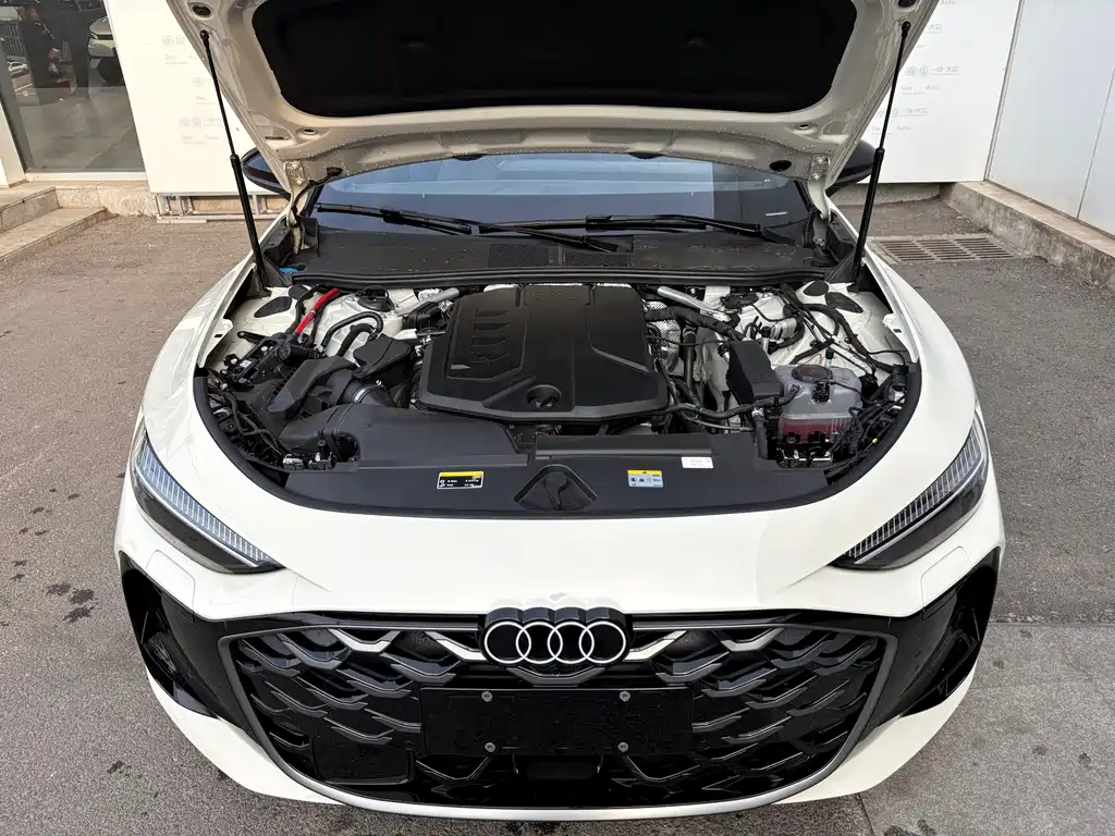 Audi A5L Sportback 2026 TFSI 150kW exclusive quattro model купить на сайте DeffCars