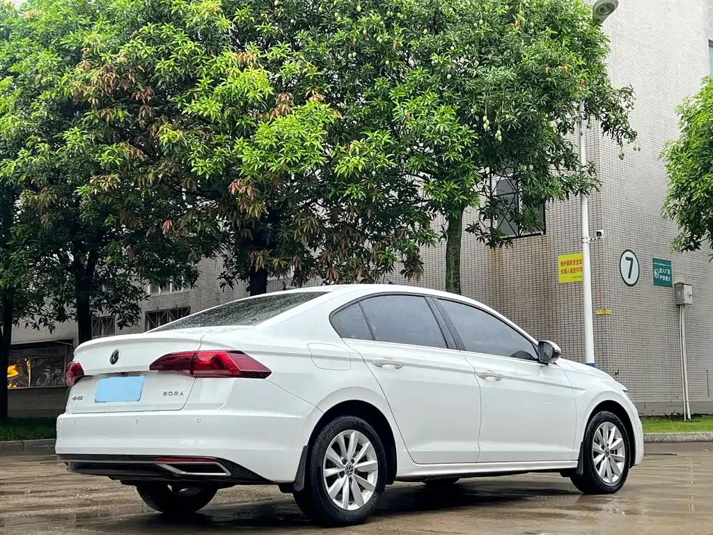 Bora 2021 1.5L Automatic Elite Intelligent Edition купить на сайте DeffCars
