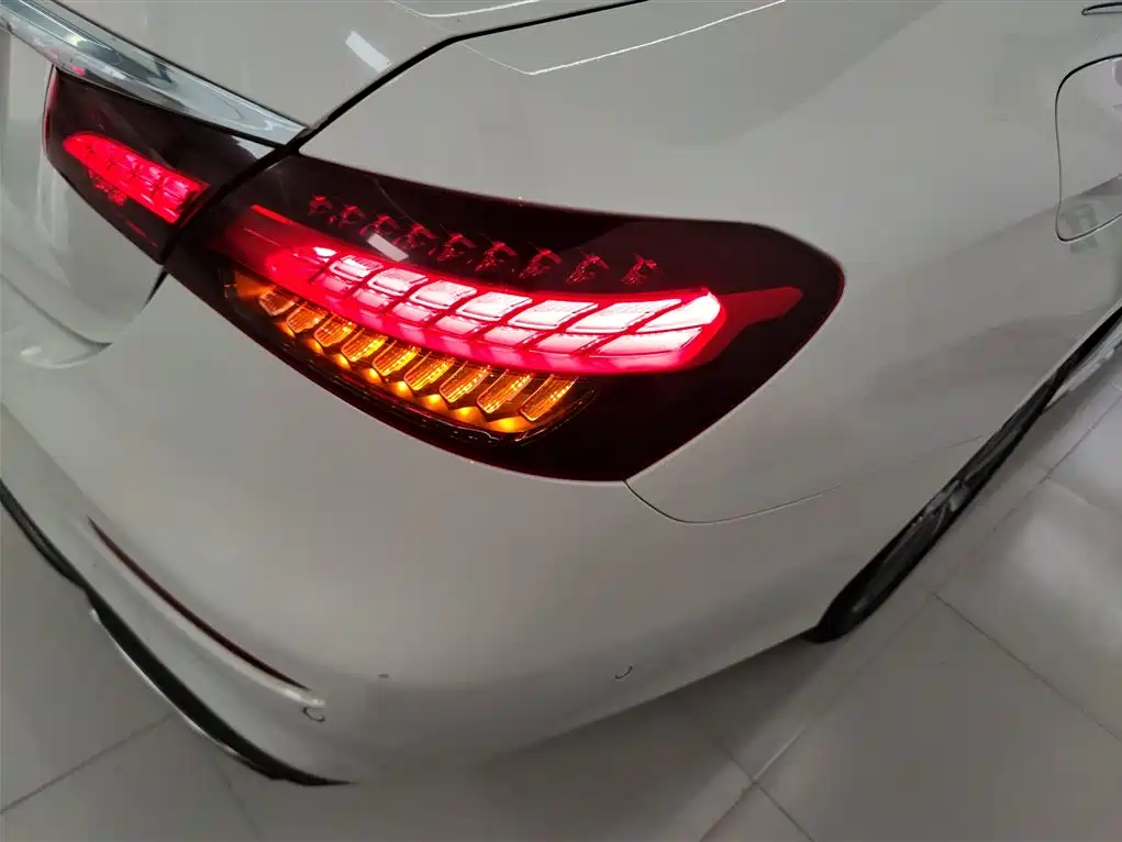 Mercedes-Benz E-Class 2022 facelift three E 300 L sporty and fashionable купить на сайте DeffCars