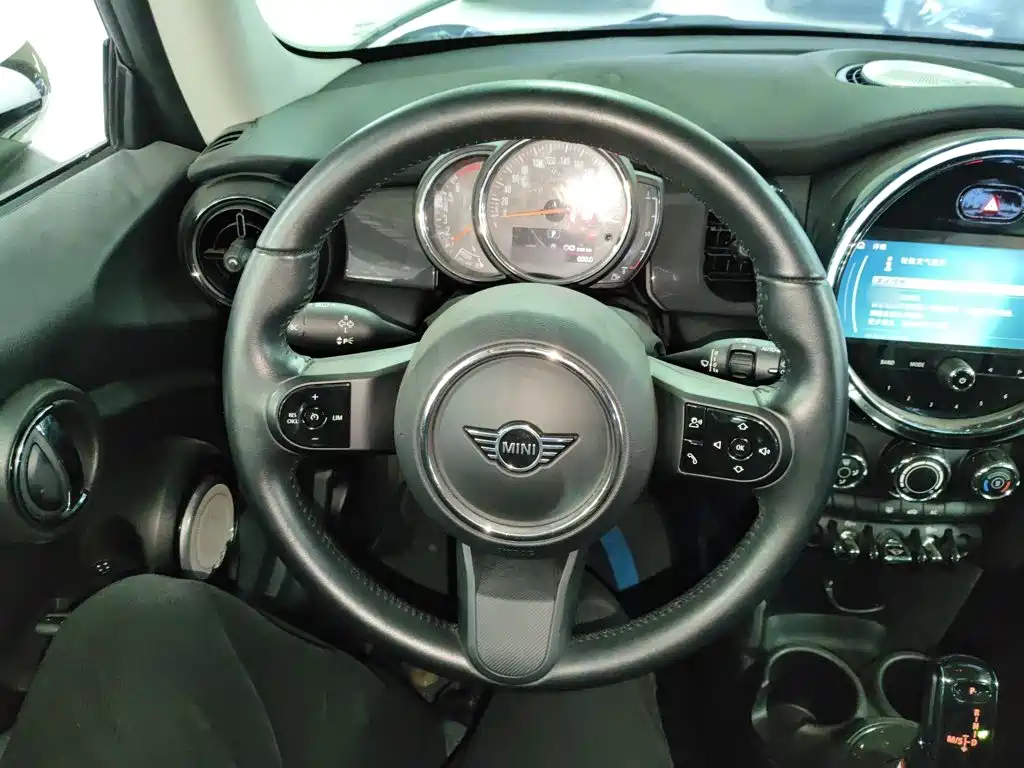 Mini 2022 facelift 1.5T ONE купить на сайте DeffCars