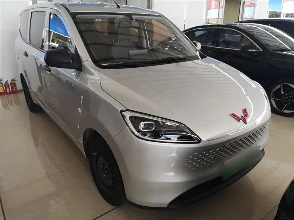 Wuling Hongguang New Energy 2025 Extended Range Hybrid 50KM Standard Type купить на сайте DeffCars