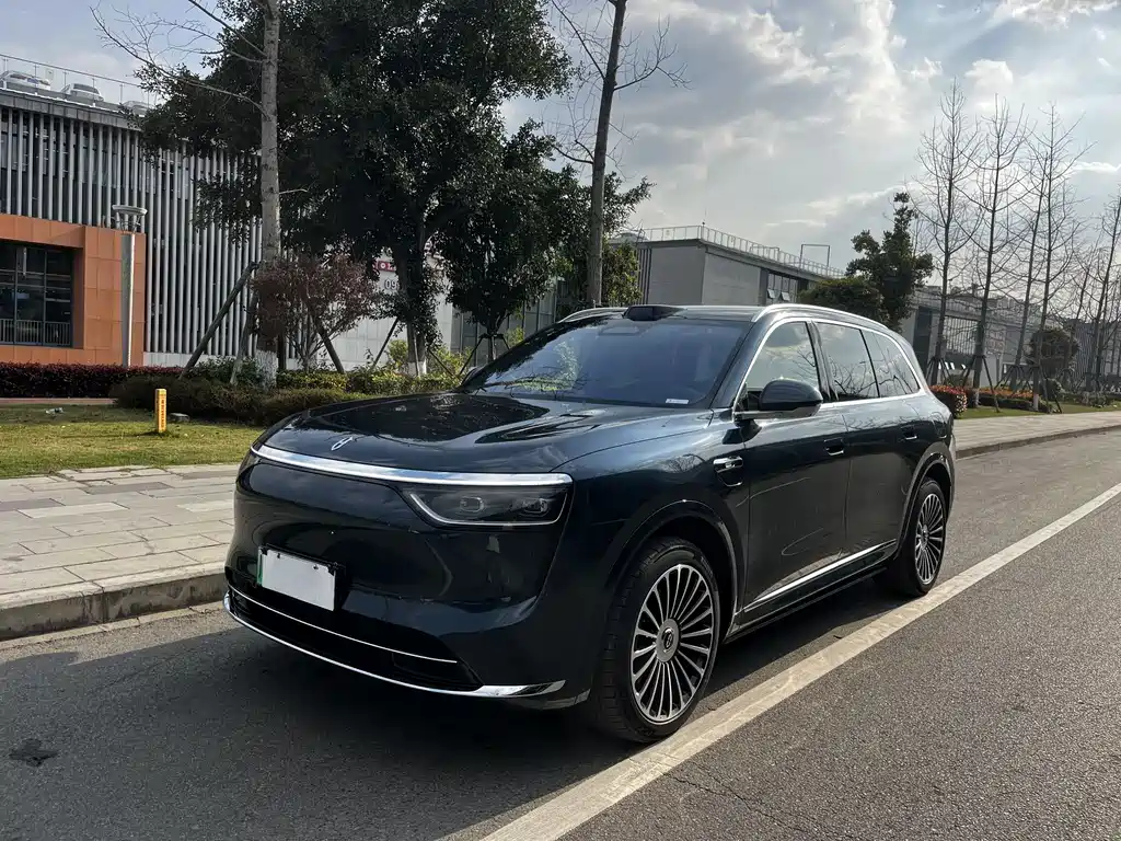 Wenjie M8 2025 extended range Ultra version 53.4kWh 5-seater version купить на сайте DeffCars