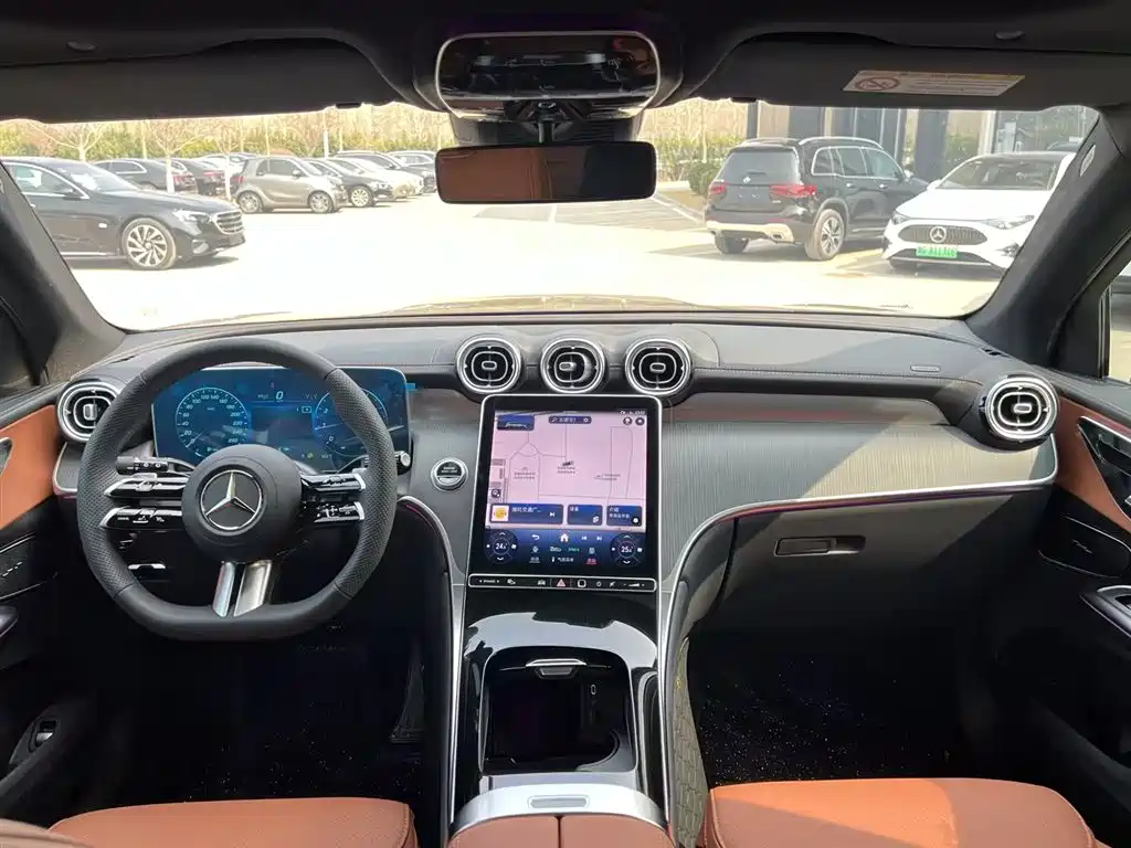 Mercedes-Benz GLC 2025 GLC 260 L 4MATIC luxury model купить на сайте DeffCars