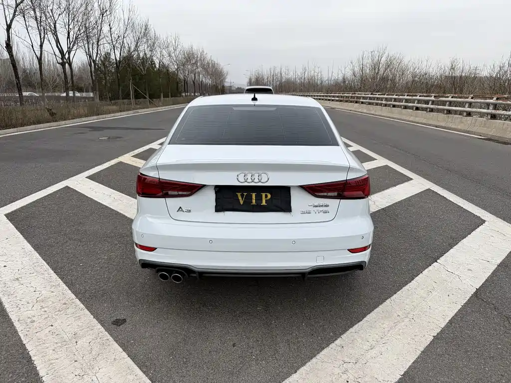Audi A3 2019 Limousine 35 TFSI Fashion Type National VI купить на сайте DeffCars