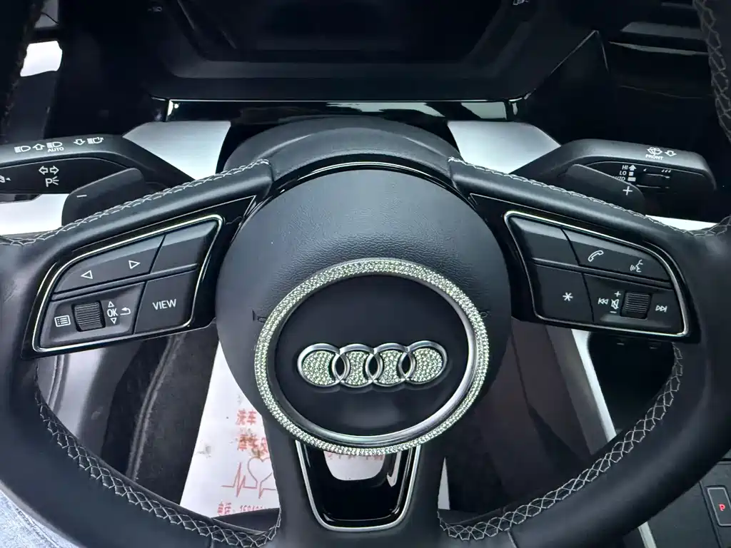 Audi A3 2023 A3L Limousine 35 TFSI Fashionable and Sporty купить на сайте DeffCars