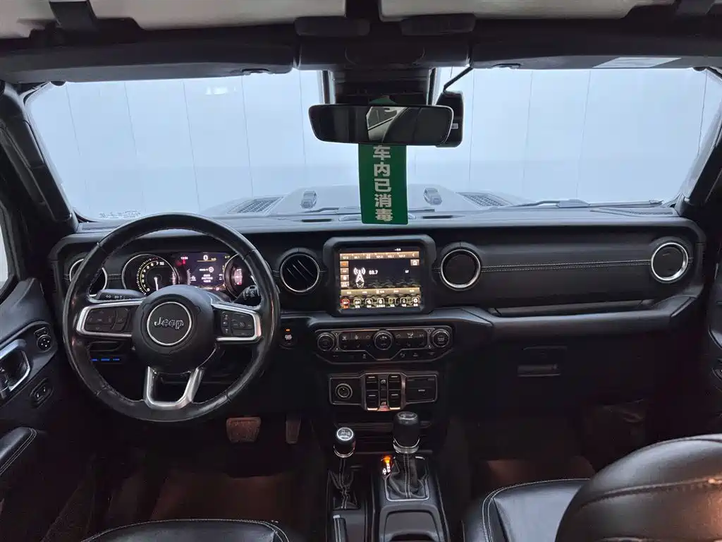 Wrangler New Energy 2021 Four-door 2.0T 4xe Sahara купить на сайте DeffCars