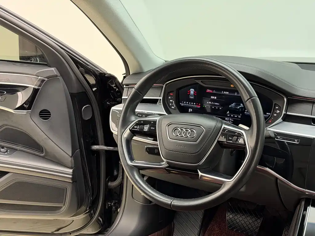 Audi A8 2023 A8L 50 TFSI quattro Premium Selection купить на сайте DeffCars
