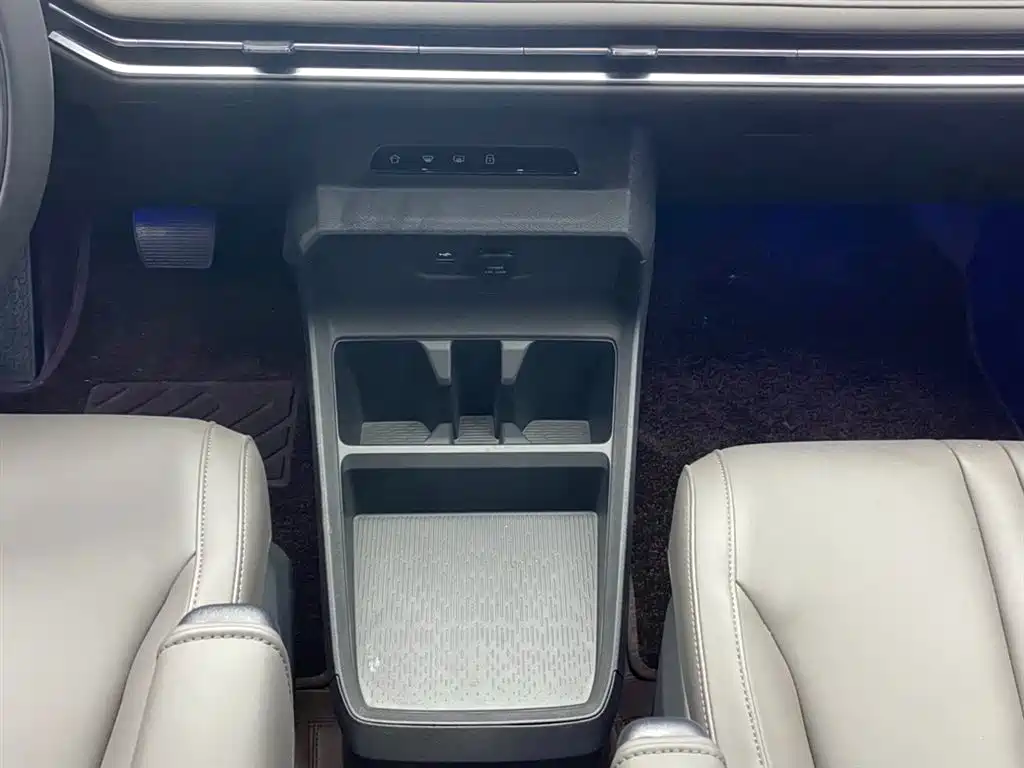 Everyone 7 2024 model facelift super hybrid long battery life version enjoy version купить на сайте DeffCars