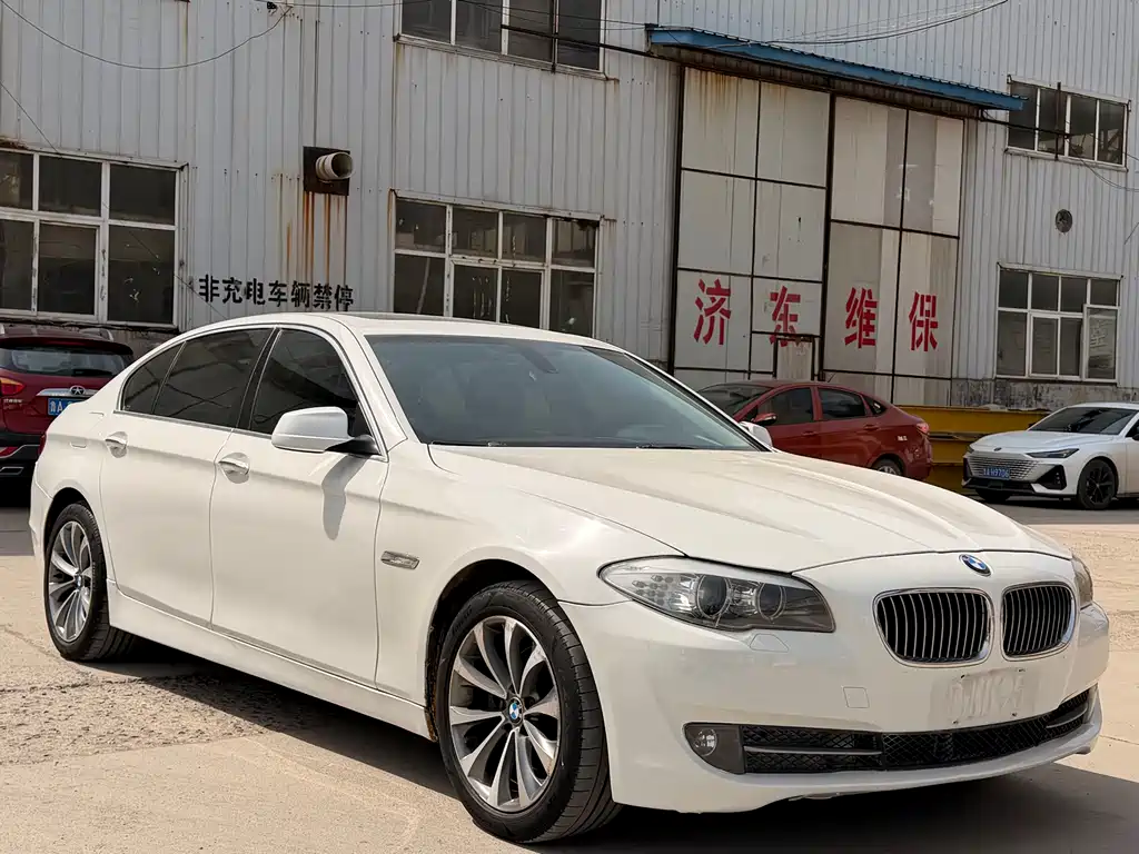BMW 5 Series 2011 523Li Luxury Model купить на сайте DeffCars