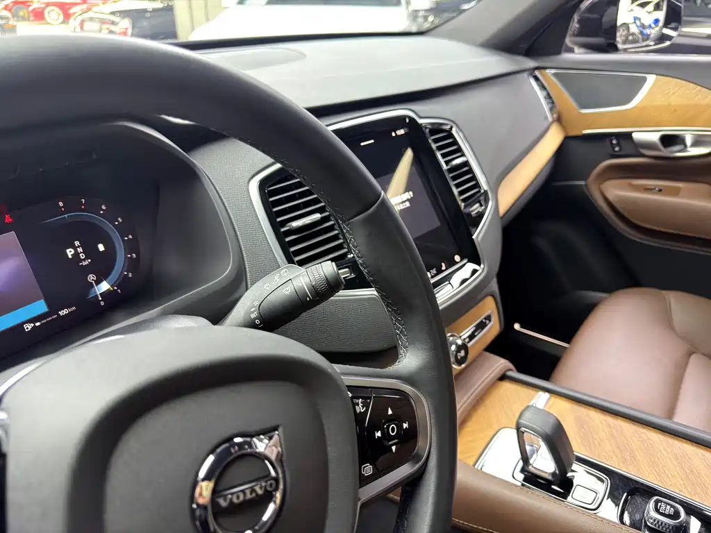 Volvo XC90 2024 B6 Zhiyi Luxury Edition 7 seats купить на сайте DeffCars