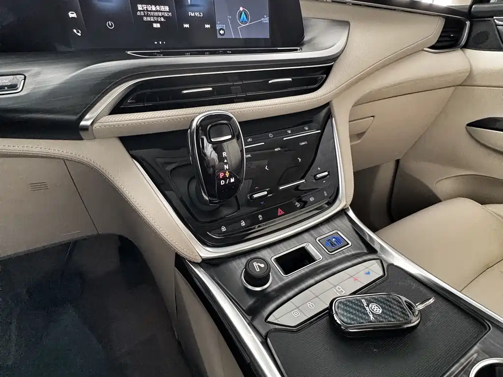 Buick GL8 2022 ES Lu Zun 653T Exclusive Type купить на сайте DeffCars