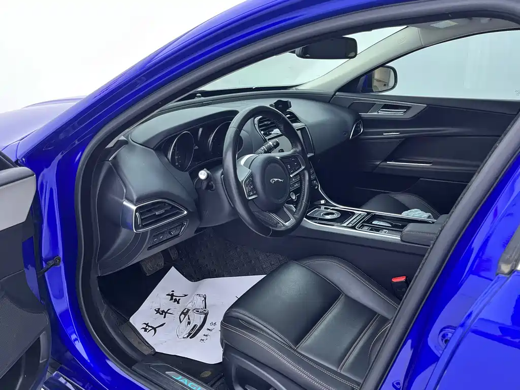 Jaguar XEL 2019 2.0T 200PS Luxury Edition купить на сайте DeffCars