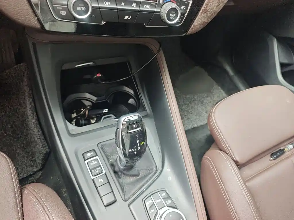 BMW X1 2022款 sDrive25Li 领先型 купить на сайте DeffCars