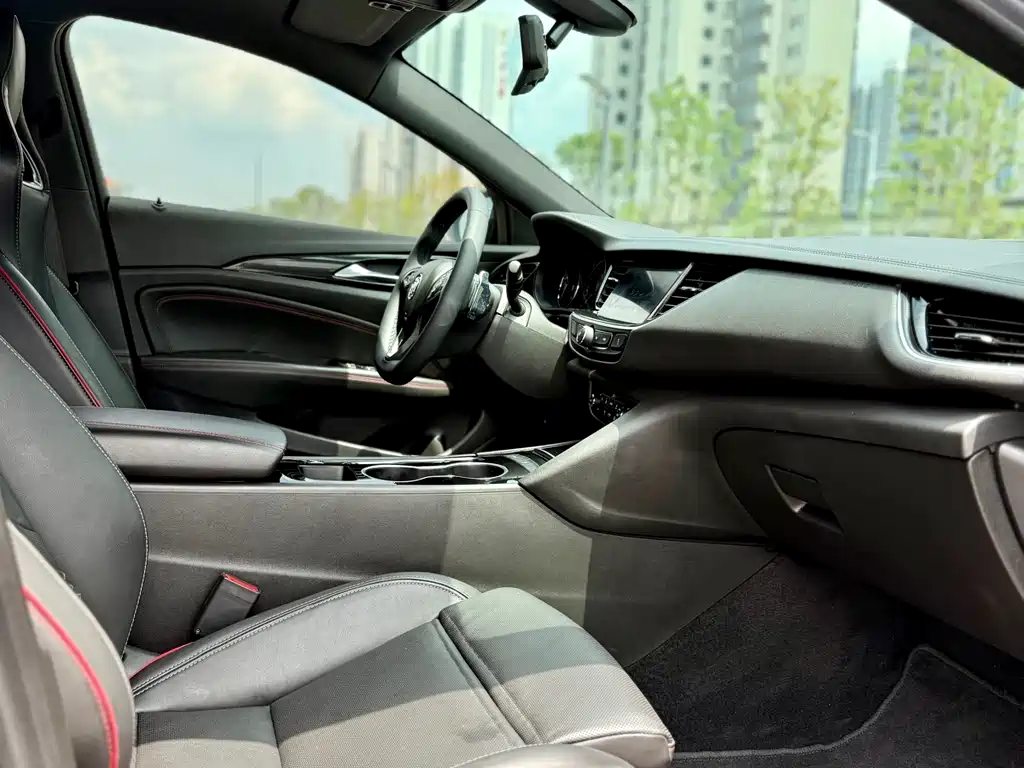 Regal 2021 GS 28T Elite купить на сайте DeffCars