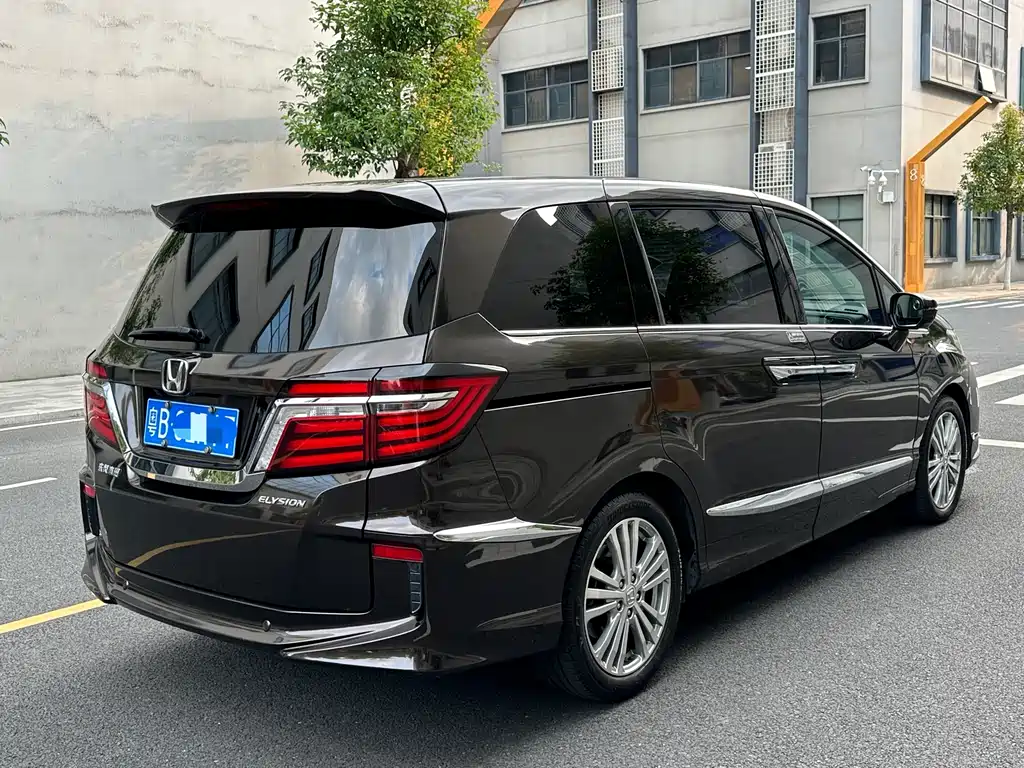 Alison 2016 2.4L Classic Edition купить на сайте DeffCars