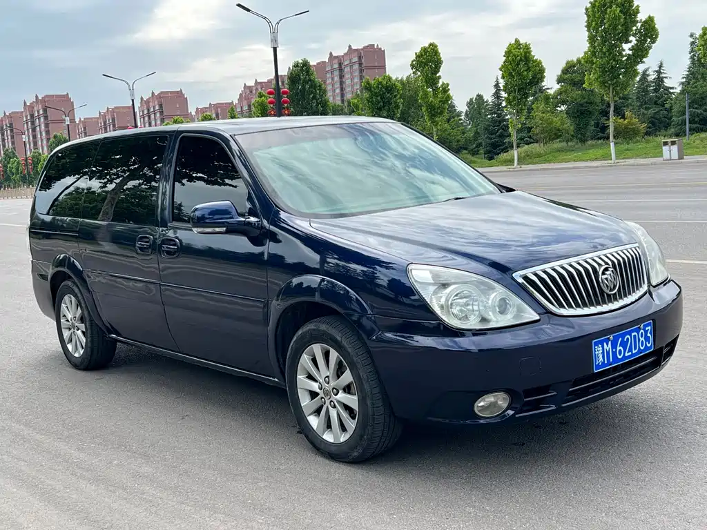 Buick GL8 2011 2.4L LT Executive Edition купить на сайте DeffCars