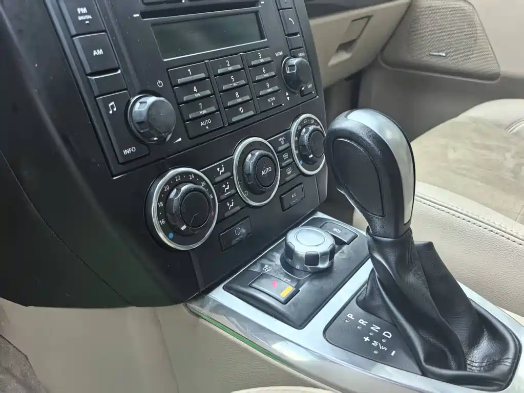 Freelander 2 2012 2.0T Si4 HSE gasoline version купить на сайте DeffCars