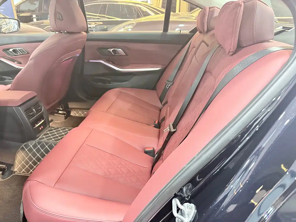 BMW 3 Series 2025 325i M Sports Package купить на сайте DeffCars