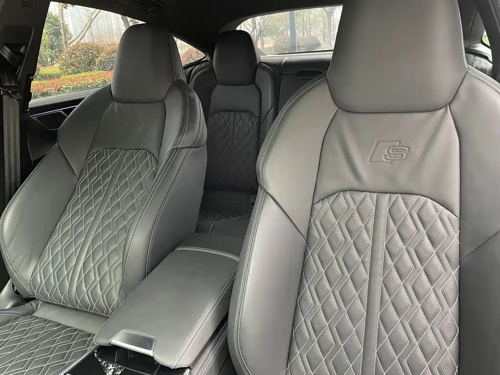 Audi A7 2023 55 TFSI quattro exclusive model купить на сайте DeffCars