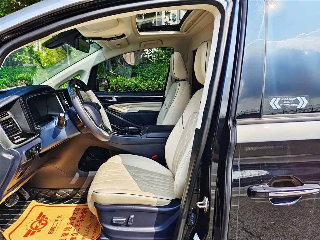 Trumpchi M8 2021 Master Series 390T Four-Seater Honor Edition купить на сайте DeffCars