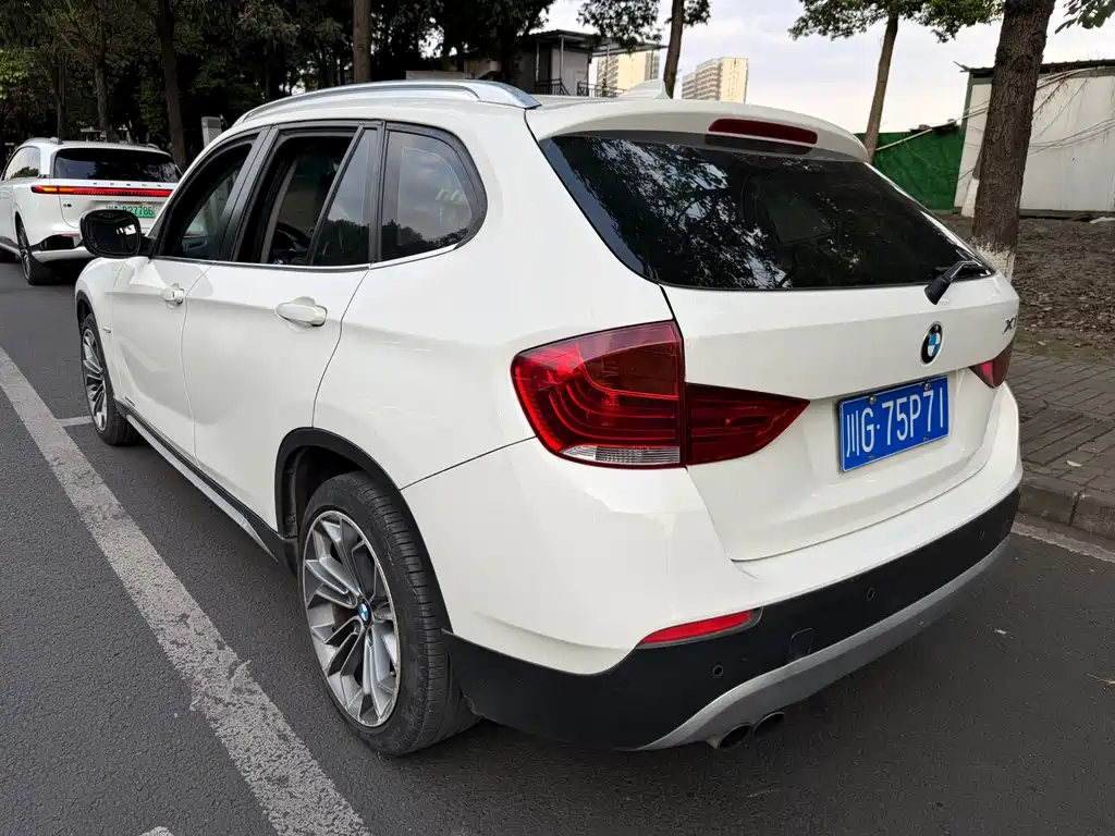 BMW X1 2012 xDrive28i luxury model купить на сайте DeffCars