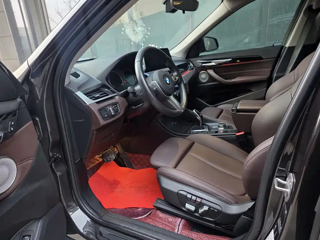 BMW X1 2021 sDrive25Li Leading Model купить на сайте DeffCars