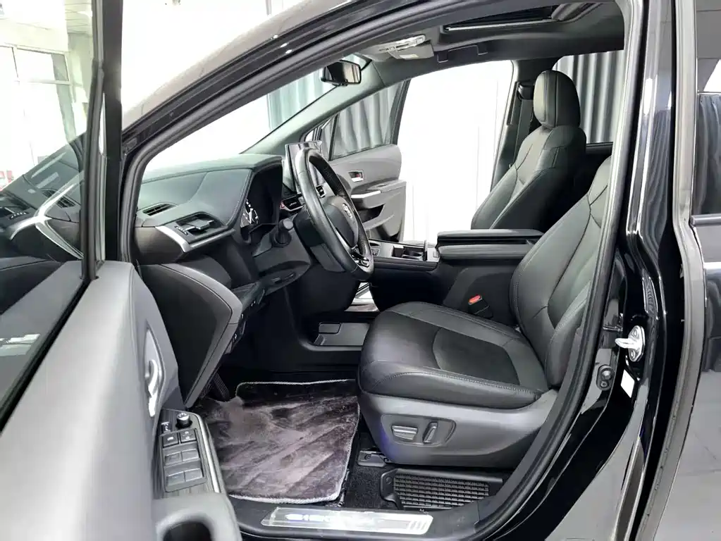 SIENNA 2021 2.5L Hybrid Premium Edition купить на сайте DeffCars