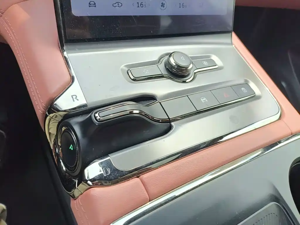 NIO EC6 2020 440KM Performance Edition купить на сайте DeffCars