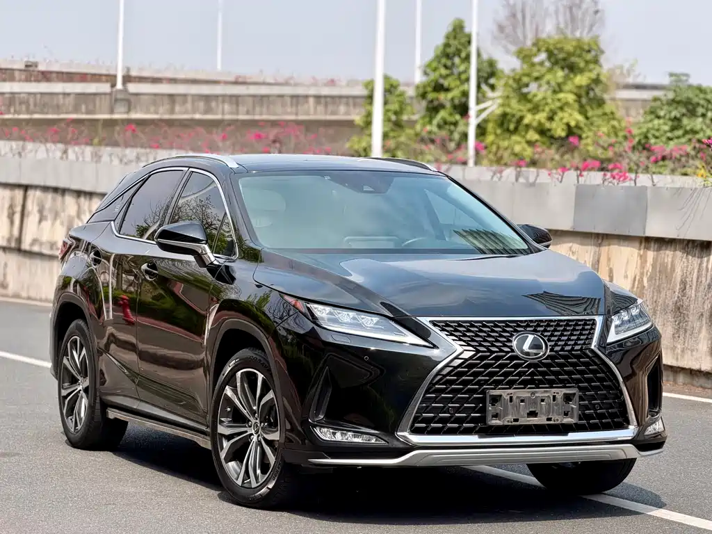 Lexus RX 2020 facelift 300 four-wheel drive elegant version купить на сайте DeffCars