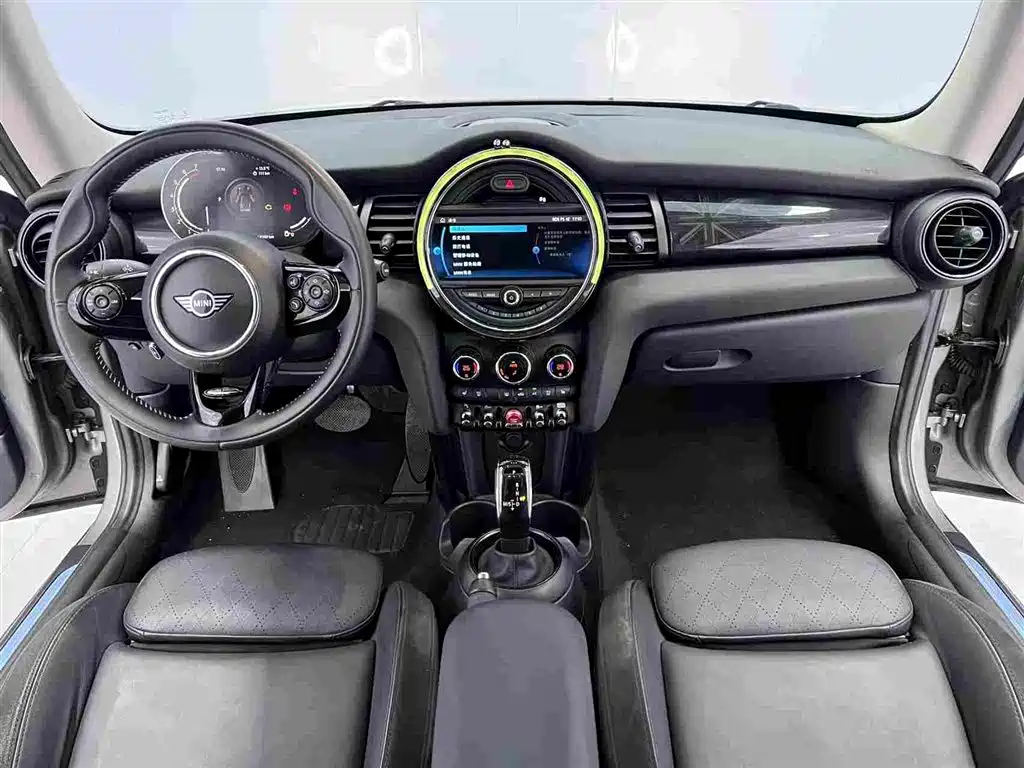 MINI 2021 1.5T COOPER Artist купить на сайте DeffCars