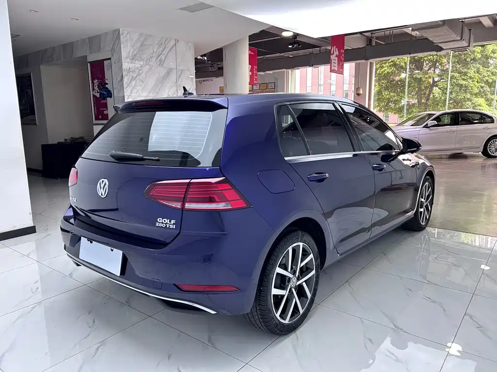 Golf 2020 Beloved Edition 280TSI DSG Comfort Type купить на сайте DeffCars