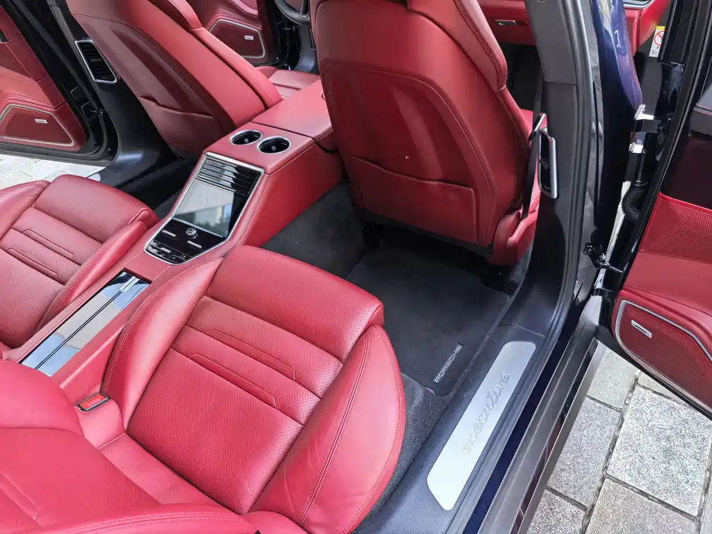Panamera 2023 Panamera 4 Executive Extended Edition 2.9T купить на сайте DeffCars