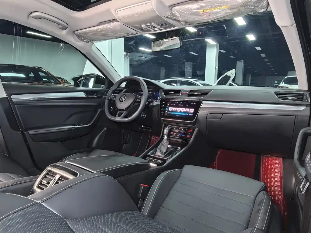 Superb 2023 facelift TSI280 DSG exclusive version купить на сайте DeffCars
