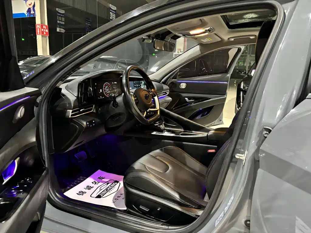 Elantra 2021 1.5L CVT LUX Premium Edition купить на сайте DeffCars