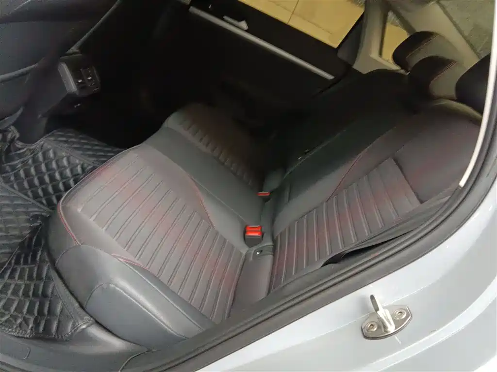 Lavida 2023 300TSI DSG Starry Sky Full Edition купить на сайте DeffCars